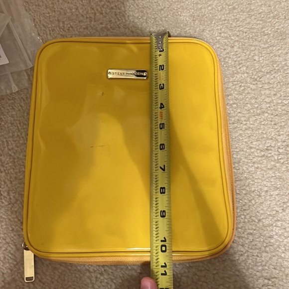 Steve Madden IPad Case - Picture 4 of 5